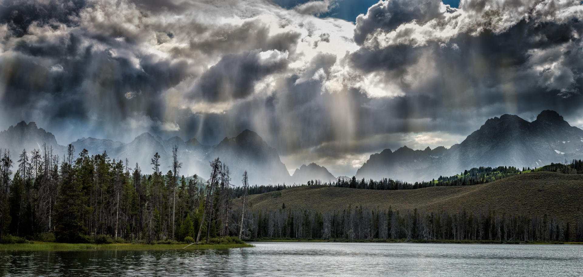 Sawtooth Range and Little Redfish Lake